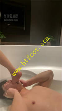 b2fl1rm30hl.jpg