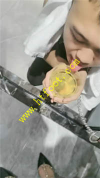 vwcujzgrl2i.jpg