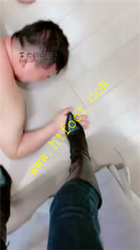 1qxdbvncsz1.jpg