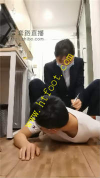 a24rd1emrrp.jpg