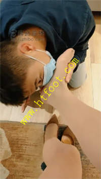 azq2gwvspgj.jpg