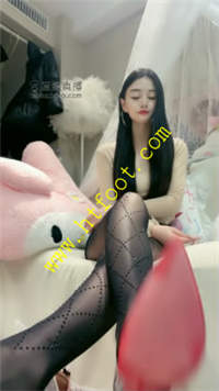 fuyhn52aztv.jpg