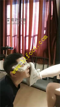 avqacjcj1qe.jpg