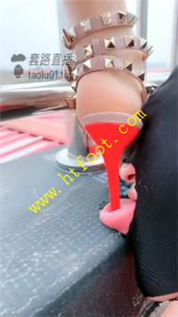 etpl42ku3cs.jpg