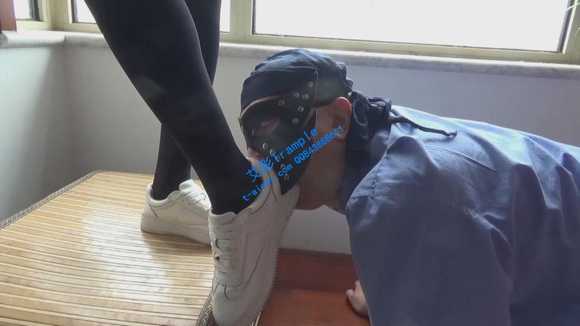 xj1nyxsoz2c.jpg