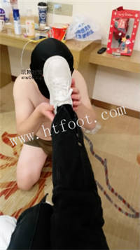 2k5ysl4sdt4.jpg