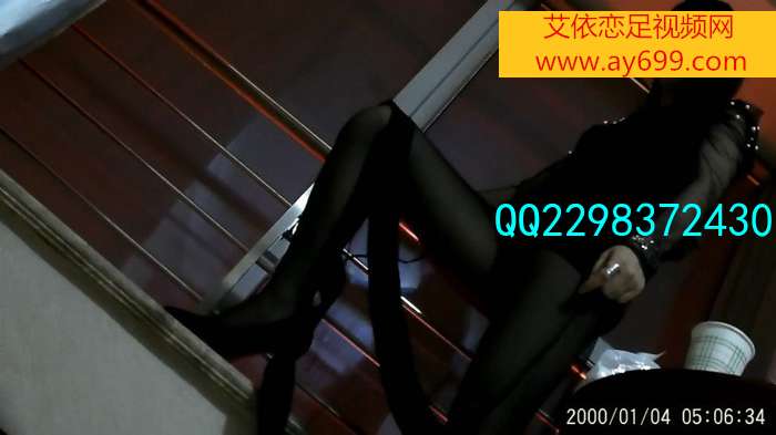 z15ic025emo.jpg