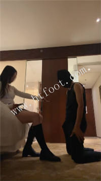 n3wtz0fgap0.jpg