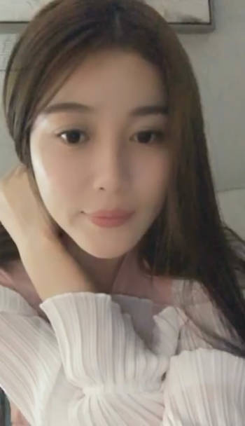 k0mbc12uiuo.jpg