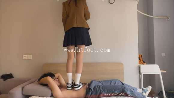 tyi5n2nupur.jpg