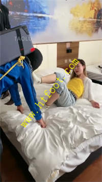 lyzxm0bncya.jpg
