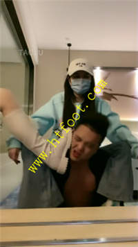 mhj4lcu1epj.jpg