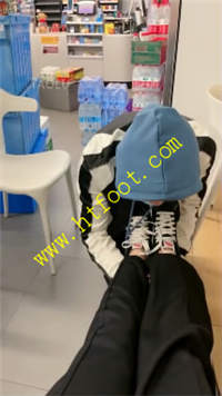 nxk4hi4m5qc.jpg