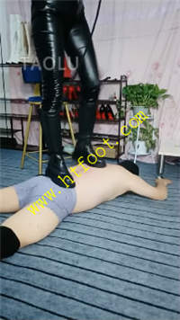ry1rx0qskba.jpg