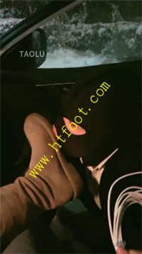 2vqxgvm1luc.jpg