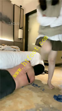 ye4dk0bldx3.jpg