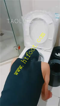 xrtjf4rthu0.jpg