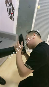 0s3zrzuitft.jpg