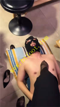 2elp4q2dace.jpg