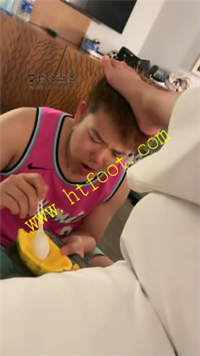 ngt5fyjqtyv.jpg