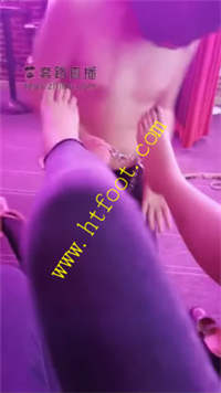 ldq52wnans2.jpg