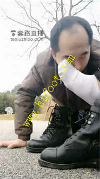 uncrkxw52it.jpg