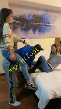 44fhb5p2qq3.jpg