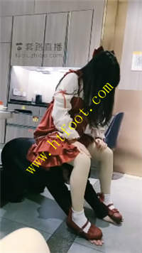 1ue132xig0n.jpg