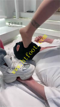syi35au4wcy.jpg