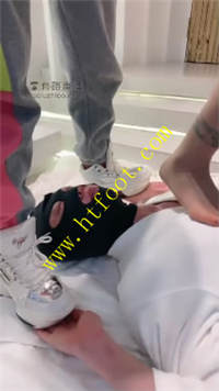 k4dvb3y2ifl.jpg