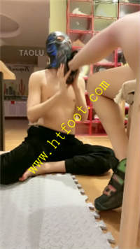 ymgvfz3zkti.jpg
