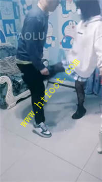 mrnglihandc.jpg