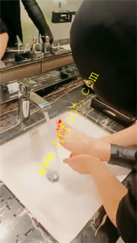 wbhezahera5.jpg