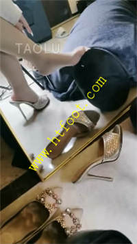 cjrqtggmir4.jpg