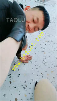yf33uxs4xhs.jpg