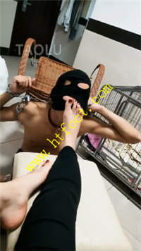 2akuazi5awu.jpg