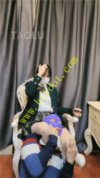 zqdo3xhfll3.jpg