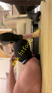 dgrks4y3bib.jpg