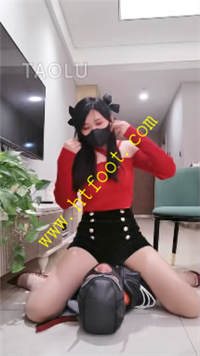 1nkv42yur51.jpg