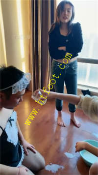 cud1qecvxj4.jpg