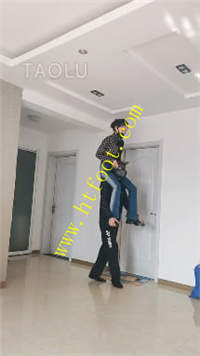 00ew5upysll.jpg