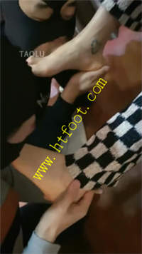 40wnt2o321q.jpg