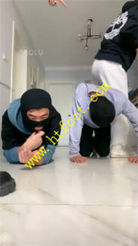 0yeftcmwwk5.jpg
