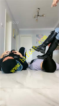 1xsq0uqvbzv.jpg