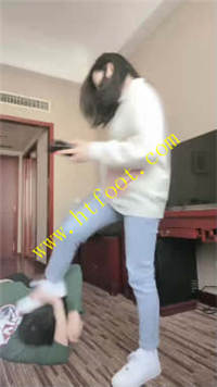 nfrjf0pug5i.jpg