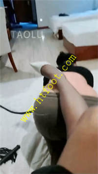 a1l5ckhiue3.jpg
