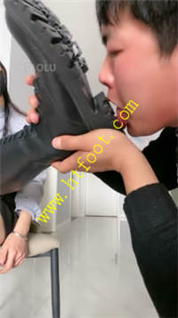 c1dcrxxdjiq.jpg