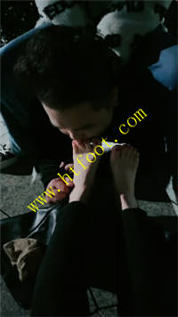 v3c4yvbszfc.jpg