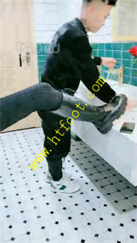 5o0ahabje4d.jpg