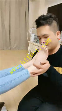 mm5ry4ymxlx.jpg